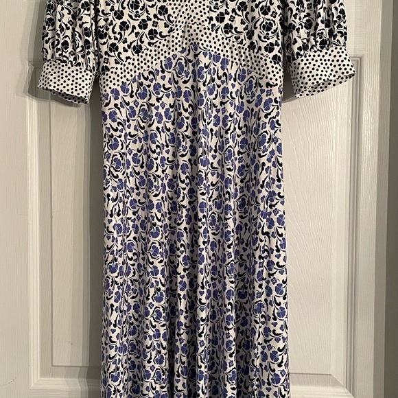 Boden Eva Jersey Midi Dress in Bluebell Delicate Bud - Picture 13 of 16